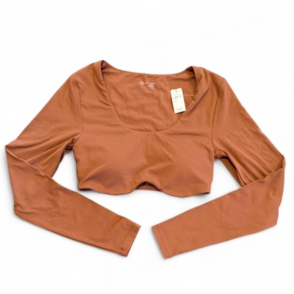 aerie Tops - NWT Aerie brown ribbed cropped seamless long sleeve size S